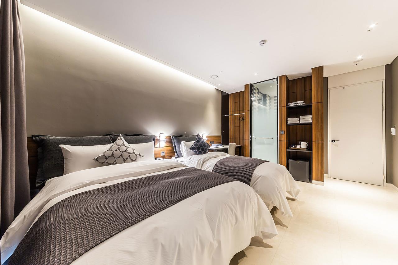 Hotel Dobong Bay 204