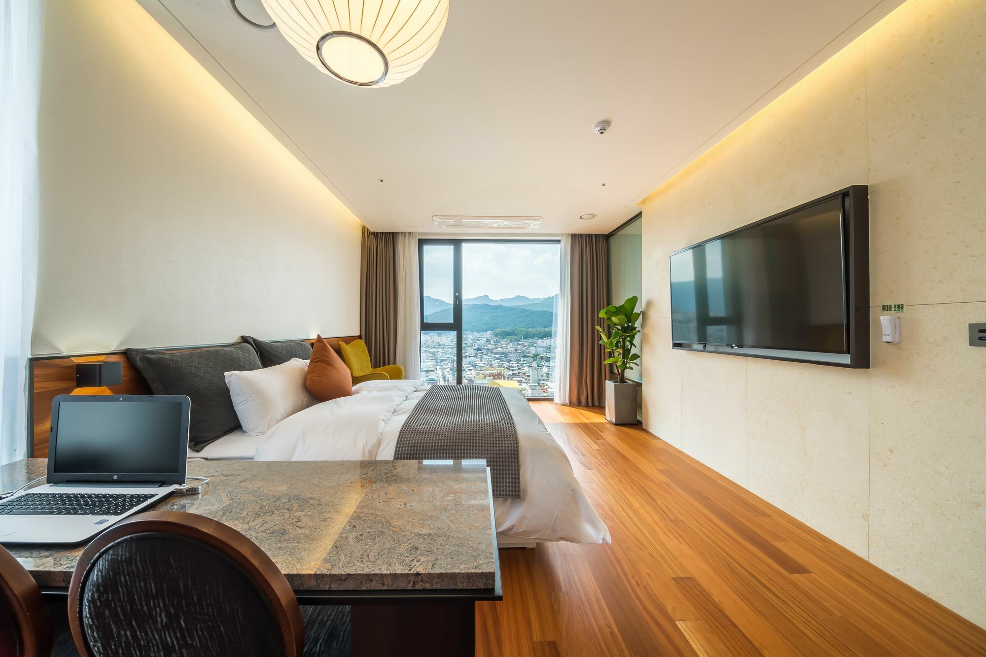 Hotel Dobong Bay 204