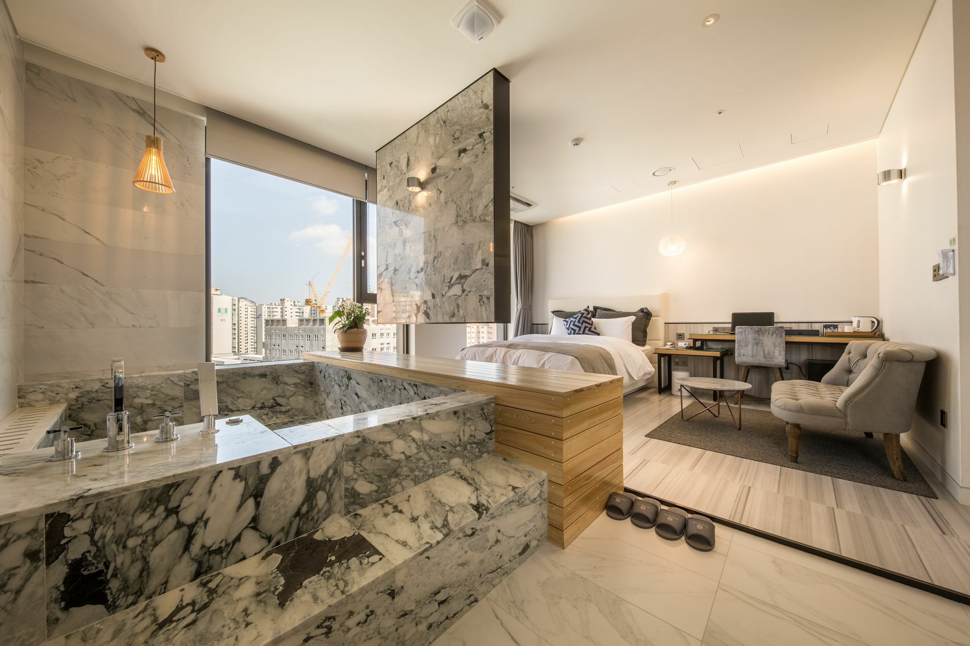 Dobong Bay 204 Hotel